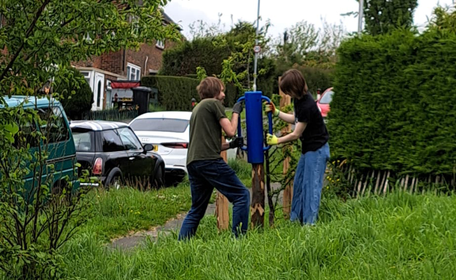 Tree Guardians seen on Davey Drive and Horton Road corner, 5th May 2024, Growing Hollingdean volunteers