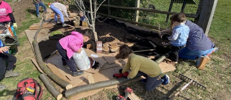 Get Growing in Hollingdean Park, Free Gardening Event, Half Term February 2026 with Growing Hollingdean volunteers