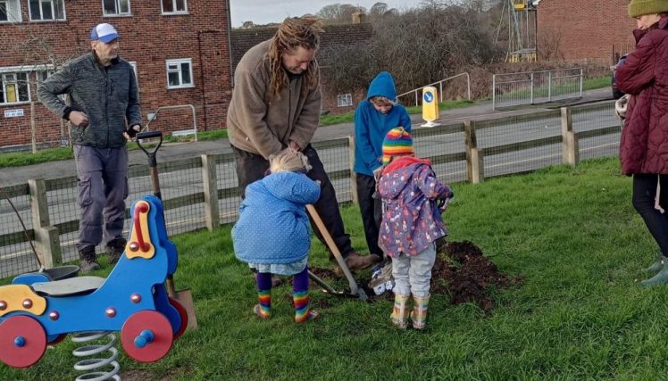 Get Growing volunteers planted a new trees at the Family Hub, February 2026